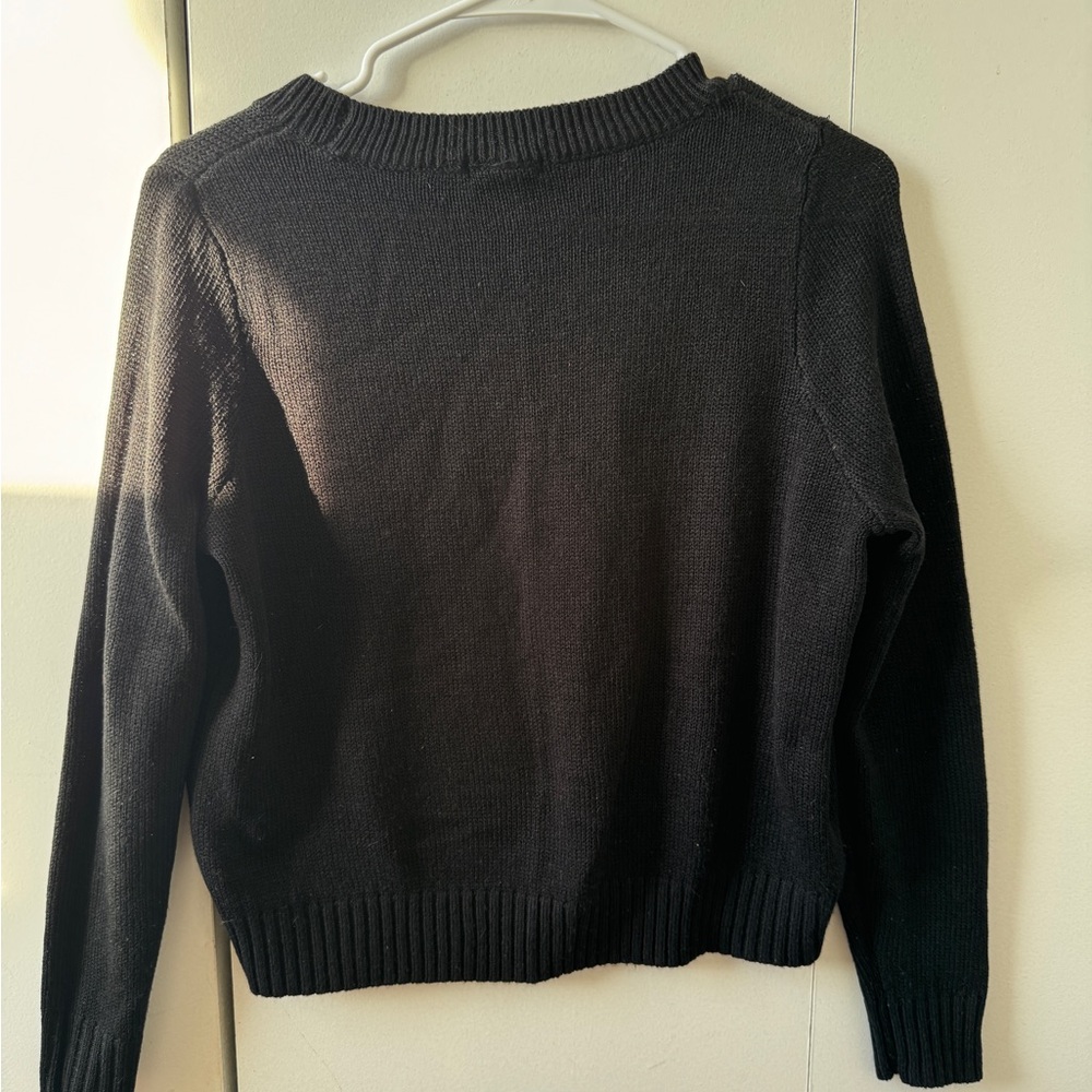 Elegant Black Crew Neck Sweater - Picture 5 of 6
